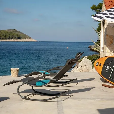 Waterfront House Stoncica *