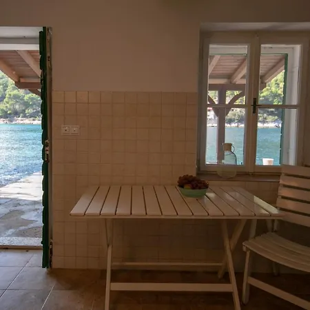 Waterfront House Stoncica *