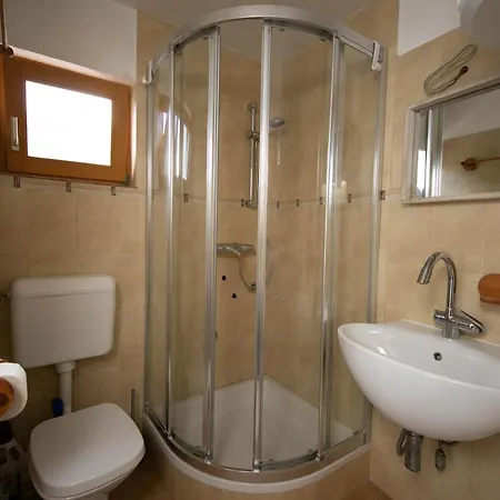 Waterfront House Stoncica Vis