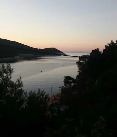 Hébergement de vacances Waterfront House Stoncica *